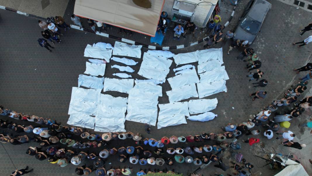 Gazze 31 gündür bombalanıyor... 'İnsanlık' ateş altında 1